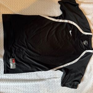Nike men’s dry fit small tshirt